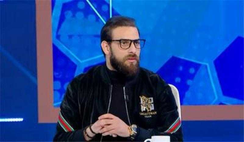 دويدار: هناك أزمات في غرفة ملابس الأهلي.. وأبو علي يشبه بغداد بونجاح