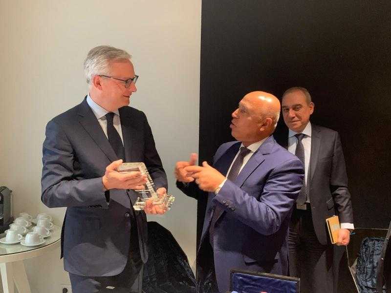 «الوزير» يوقع مع نظيره الفرنسي مذكرة لتوطين صناعة النقل بالسكك الحديدية وتنفيذ الخط السادس للمترو