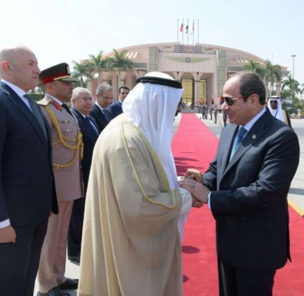 الرئيس السيسي يودّع أمير الكويت