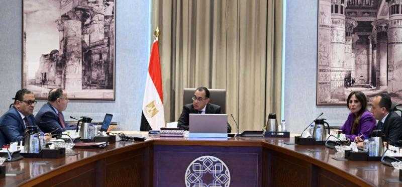 مدبولي يوجه ببدء حوار مُجتمعي على وثيقة السياسات الضريبية لمصر 2024- 2030