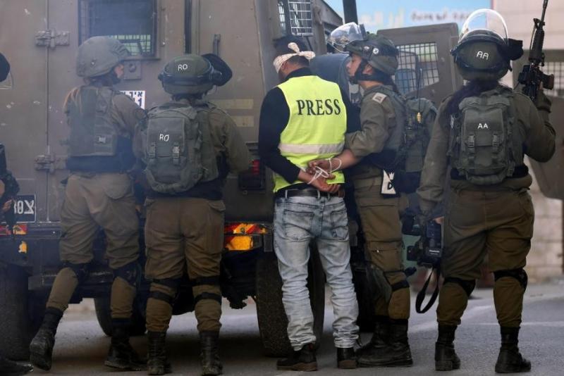 ”المجلس الوطني الفلسطيني”: الاحتلال قتل وأعدم واعتقل مئات الصحفيين لمنعهم من نقل الحقيقة