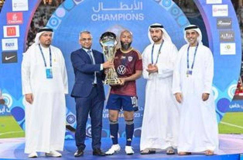 الإماراتي إسماعيل مطر يعلن اعتزاله كرة القدم