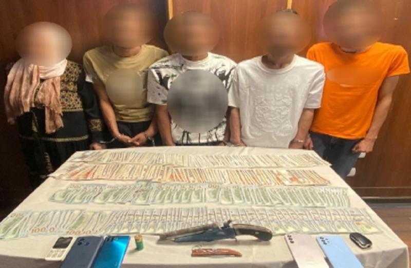 ضبط 5 أشخاص لسرقتهم حقيبة أموال من تاجر أنتيكات بالشروق