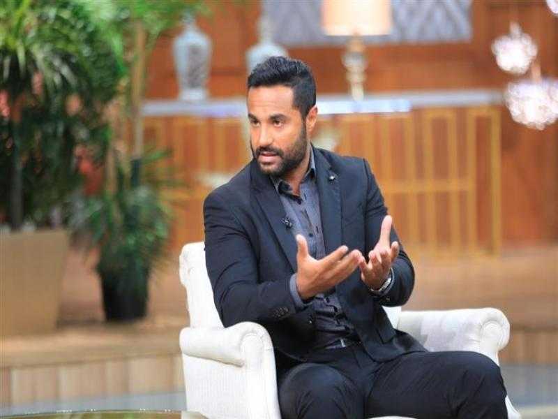 كريم فهمي يكشف عن تأثير انفصال والديه وتجربته مع العلاج النفسي
