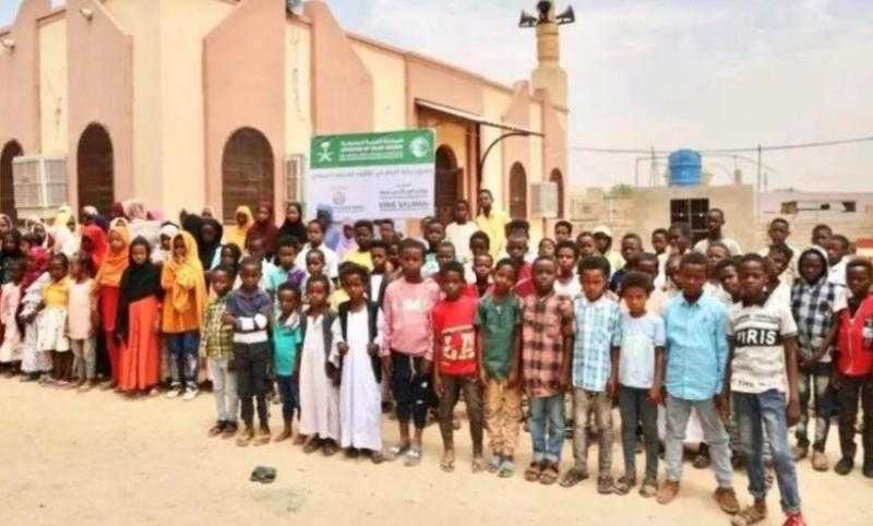 مركز الملك سلمان للإغاثة يواصل تنفيذ مشروع رعاية الأيتام في الولايات الشرقية بالسودان