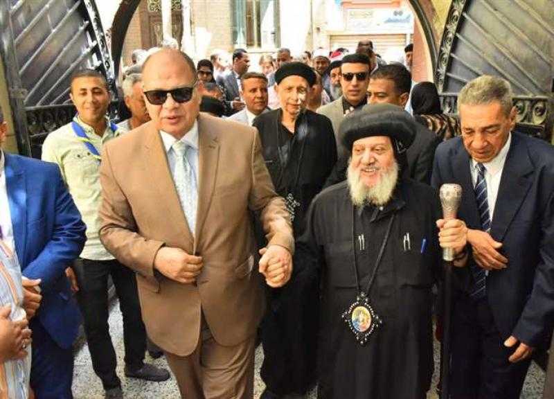 محافظ أسيوط يزور مطرانية الأقباط الأرثوذكس بأبو تيج للتهنئة بعيد القيامة