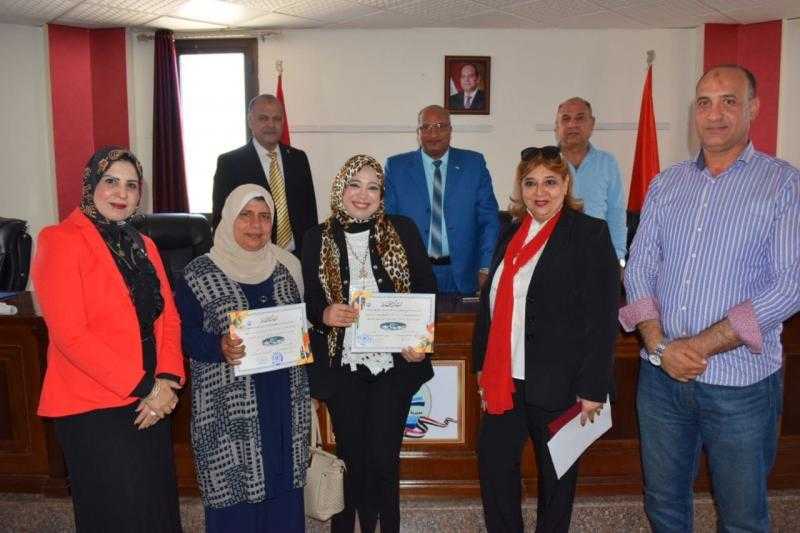 ”تعليم بورسعيد” يكرم المشاركين في مبادرة ”دوى” لتنمية الأسرة المصرية