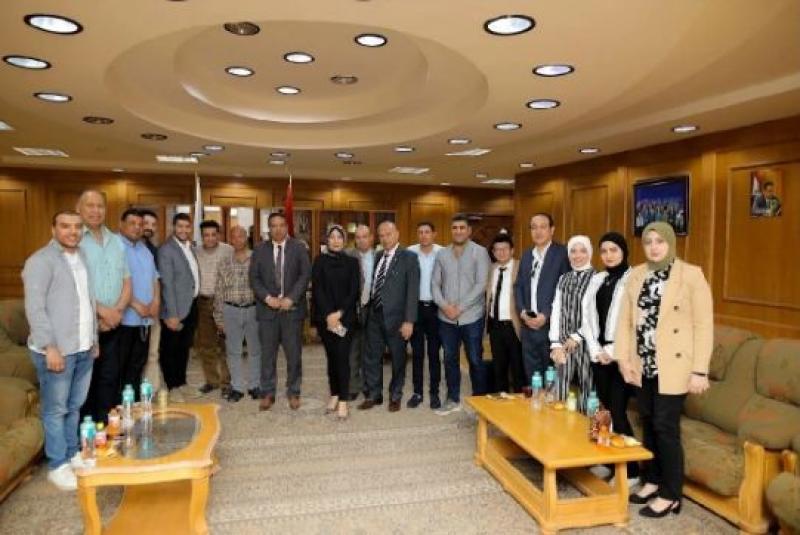 مناقشة مشروعات تخرج طلاب الإذاعة والتلفزيون بـ”آداب كفر الشيخ”.. تفاصيل