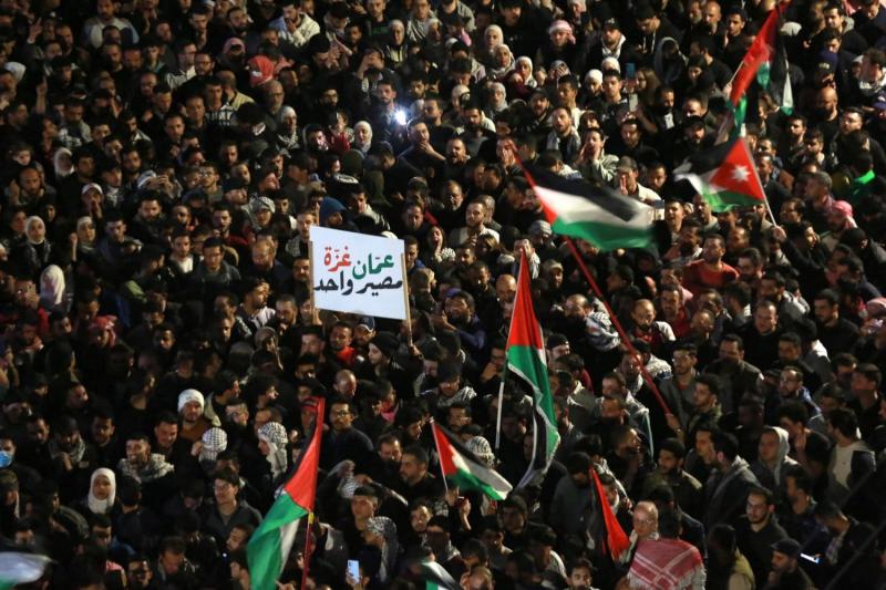 انطلاق مسيرة في عمان دعما لغزة وللتحذير من اجتياح رفح الفلسطينية