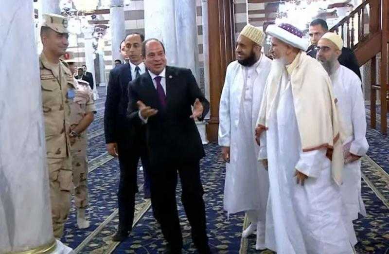 الرئيس السيسي وسلطان البهرة بالهند يتفقدان مسجد السيدة زينب عقب افتتاح أعمال تجديده
