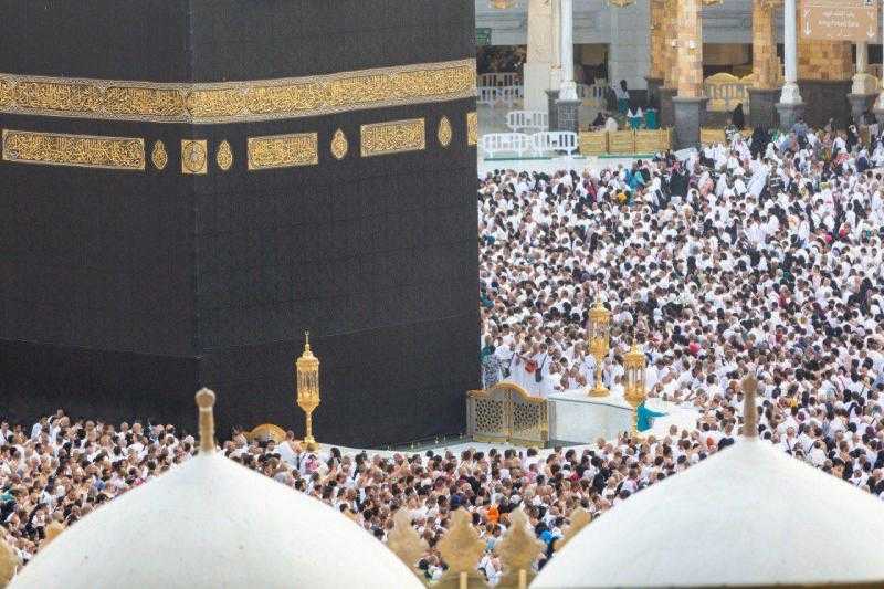 رئاسة الشئون الدينية بالمسجد الحرام تستقبل طلائع الحجاج بالهدايا وحزمة برامج لإثراء تجربتهم الدينية