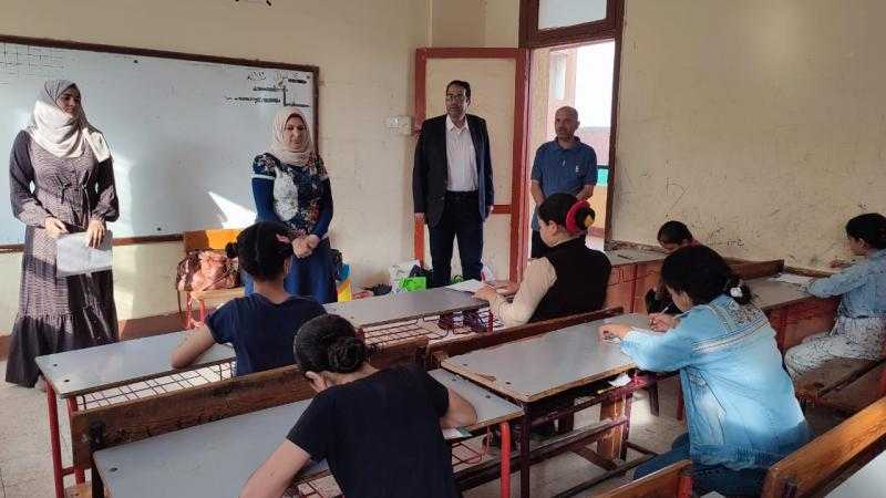 انتظام امتحانات صفوف النقل في محافظة الغربية |صور