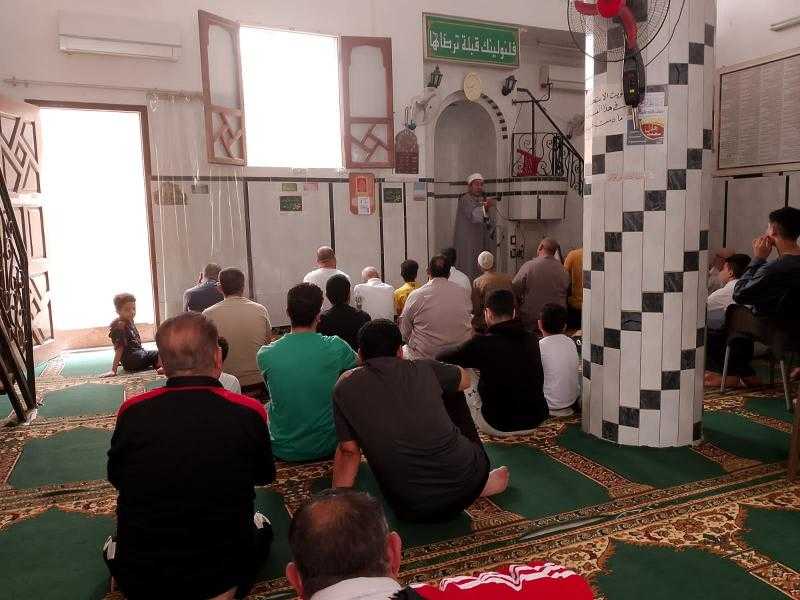 خريجي الأزهر بمطروح تنظم لقاء تثقيفيا لرواد مسجد النور تحت عنوان ”فضل ذي القعدة والأعمال المستحبة فيه”