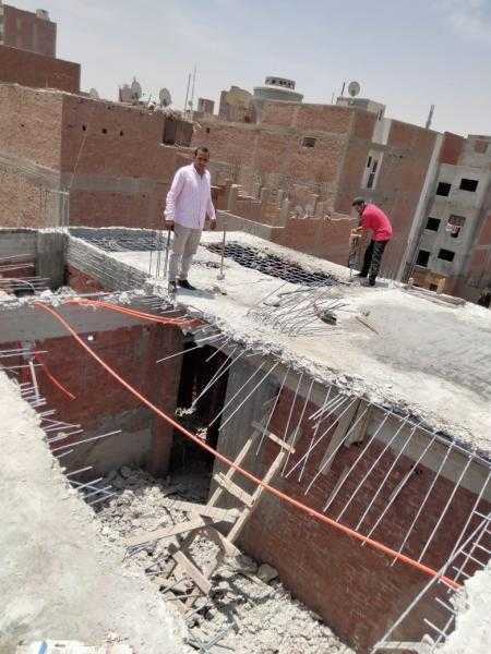 إزالة لـ 8 حالات تعد على أراضي زراعية ومخالفات بناء بمركزي أسيوط وصدفا وحي شرق