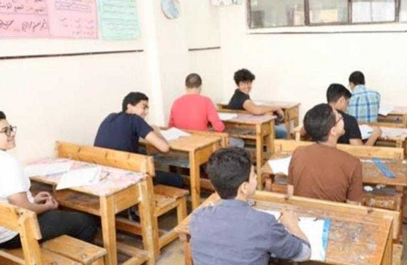 التعليم: امتحانات الثانوية العامة من 4 نماذج لكن بترتيب مختلف للأسئلة.. فيديو