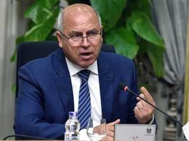 وزير النقل: ندرس وصول القطار الكهربائي السريع لـ الإسكندرية.. فيديو