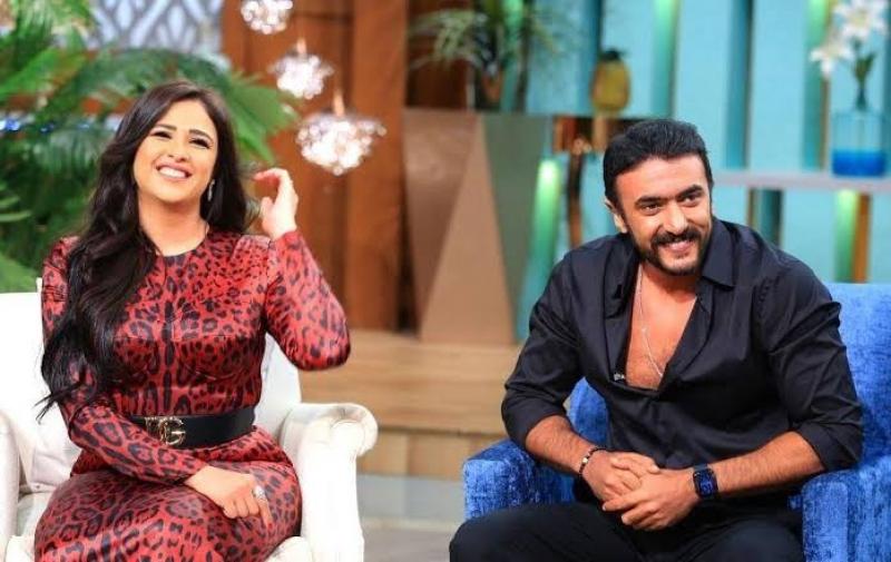 رغم انفصالهما.. أحمد العوضي يهنئ ياسمين عبد العزيز على إعلانها الجديد
