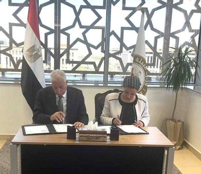 محافظ جنوب سيناء ووزيرة البيئة يوقعان بروتوكول أعمال تطوير مدخل أبو جالوم بمدينة نويبع