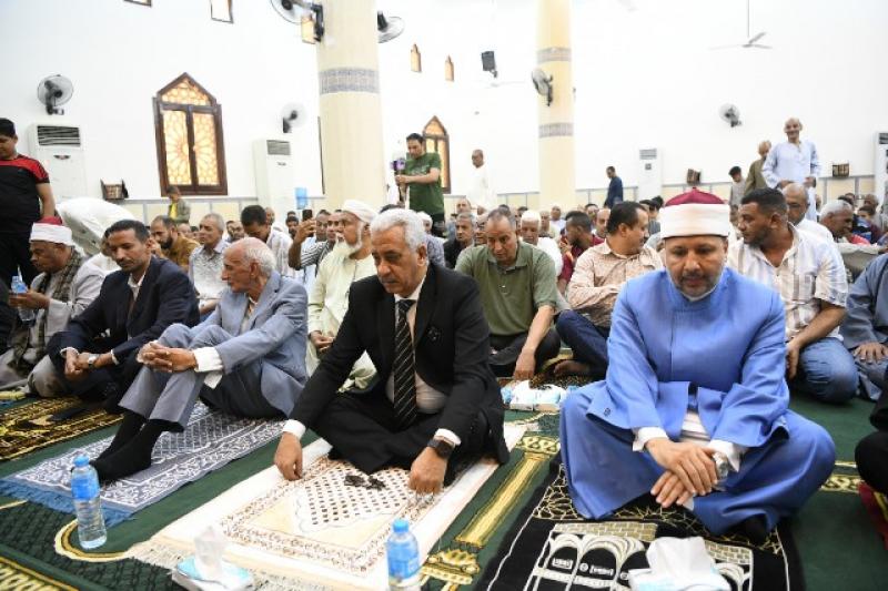 خط أحمر