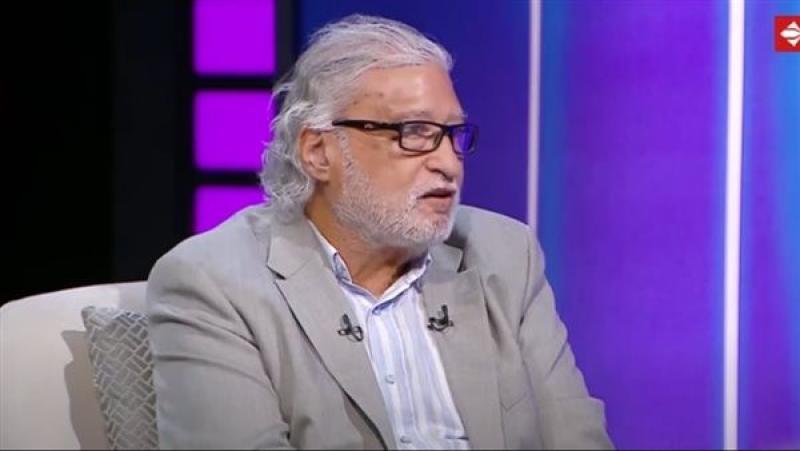 بفتكره بهذا الشئ.. محسن أحمد: عادل إمام شديد التواضع والإحتراف أثناء التصوير
