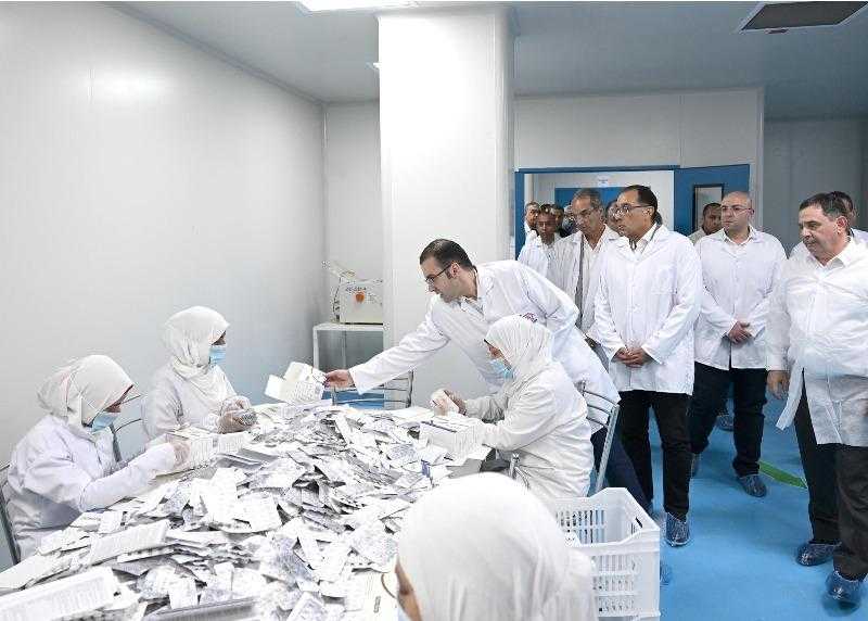 مسئولو مصنع أدوية «كرمان» لمدبولي: حجم استثمارات المصنع يصل إلى 50 مليون دولار.. صور