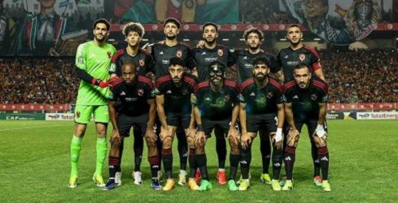 بعثة الأهلي تعود إلى القاهرة بعد التعادل مع الترجي