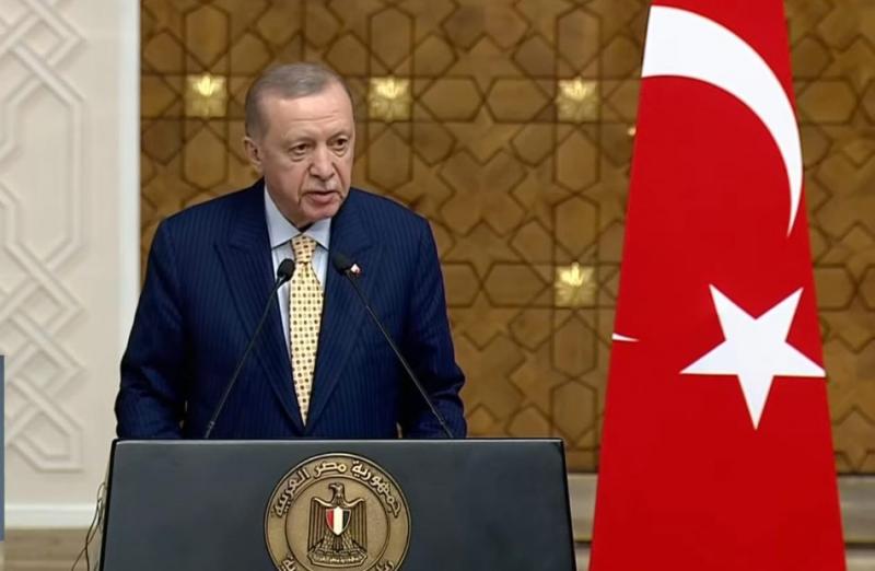 أردوغان: أشعر بحزن شديد إزاء حادث مروحية الرئيس الإيراني.. وهناك تنسيق كامل مع طهران