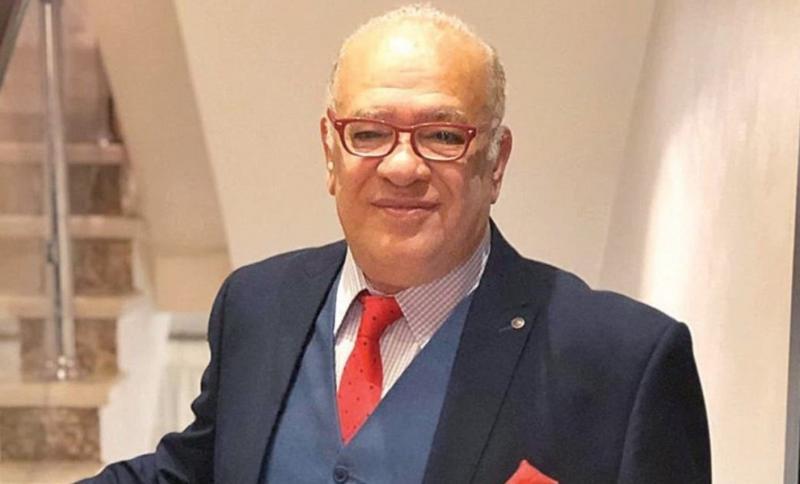 صلاح عبدالله لـ عمرو أديب: أنت بتنق على الأهلي.. والأخير يرد: ده أنا عيني باردة