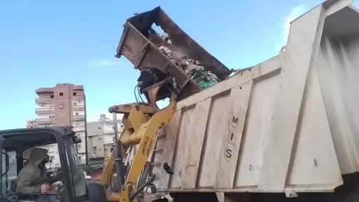 رفع 2049 طن مخلفات في حملات مكثفة بأحياء الإسكندرية