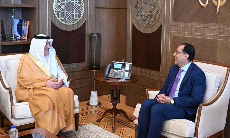 رئيس الوزراء والسفير السعودي