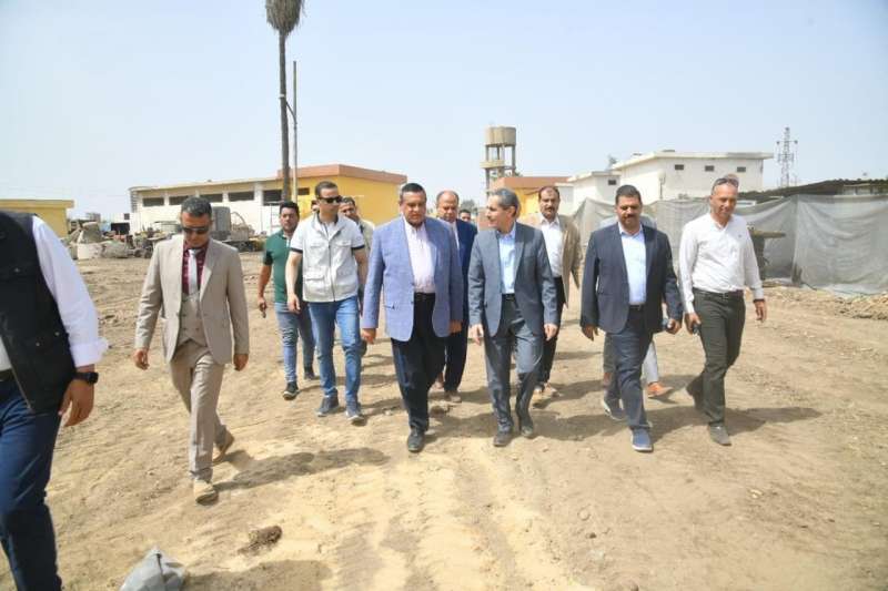 وزير التنمية المحلية ومحافظ الغربية