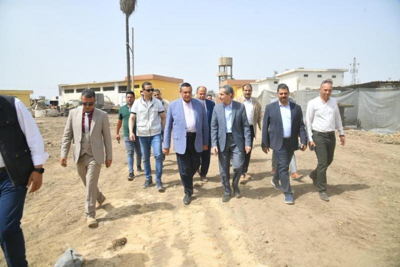 وزير التنمية المحلية ومحافظ الغربية يتفقدان عددا من المشروعات الخدمية في طنطا