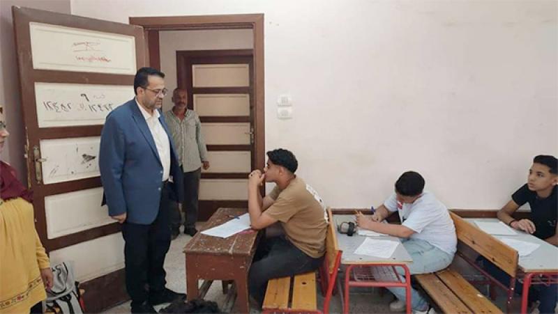 خط أحمر
