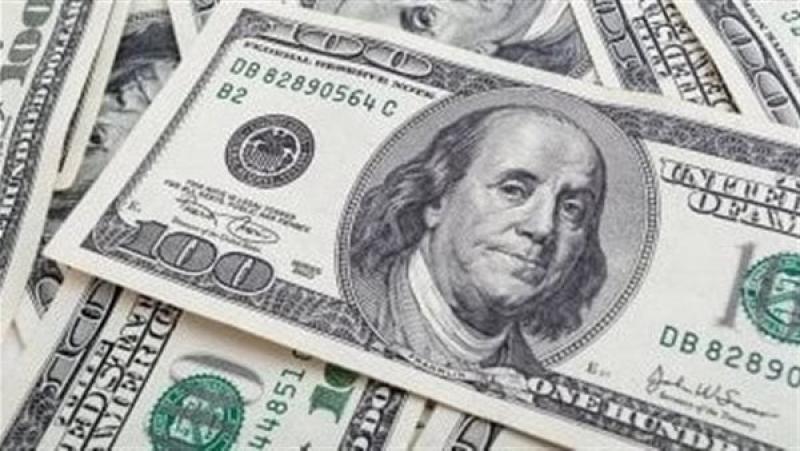 في ٩ بنوك.. قفزة بسعر الدولار مقابل الجنيه