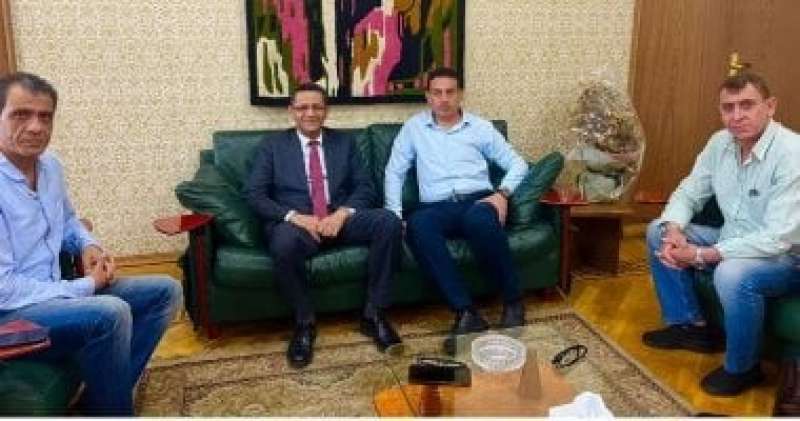 خالد البلشى مع لجنة نقابة الصحفيين الفلسطينيين بمصر 