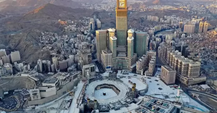 الداخلية السعودية: غرامة مالية تصل لـ 20 ألف ريال لمن يُضبط مؤديًا أو محاولًا أداء الحج دون تصريح