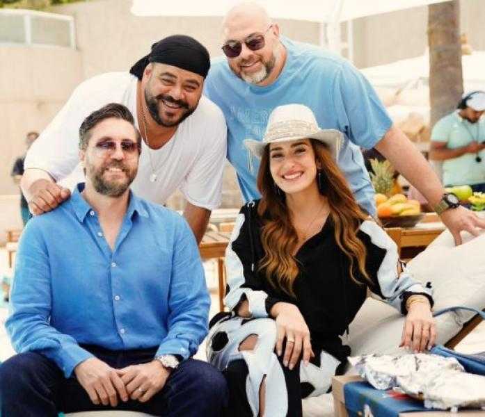 هشام ماجد ينشر صورة من كواليس فيلمه الجديد إكس مراتي