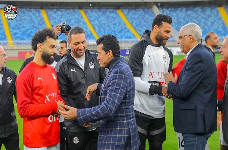 خط أحمر