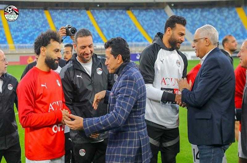 وزير الرياضة: ليفربول حدد موعد وصول محمد صلاح لمنتخب مصر