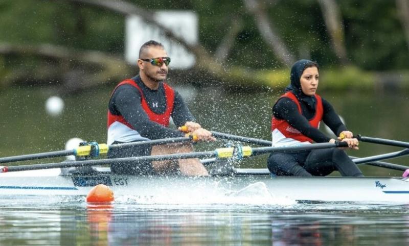 علي الزيني ومروة عبدالعال يحصدان أول برونزية في كأس العالم للتجديف بسويسرا