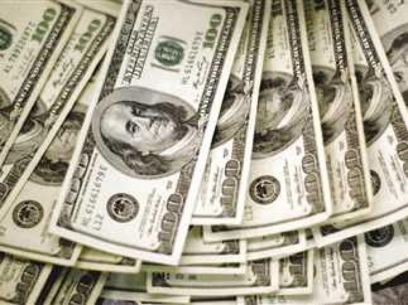 ننشر تفاصيل سقوط تاجر عملة بـ16 ألف دولار في «طناش» بالوراق