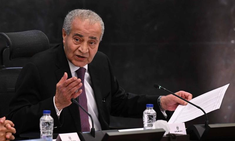 وزير التموين يوجه بترشيد الدعم للخبز ويؤكد: وزن الرغيف لن يتغير