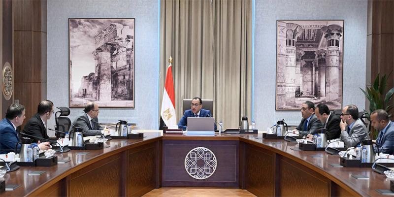خط أحمر