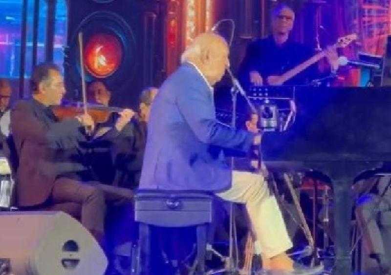 عمر خيرت يهدي محبيه حفلاً موسيقياً مجانياً احتفالاً بمرور 40 عاماً على مسيرته
