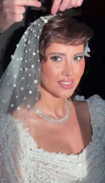 شاهد| تألق الفنانة ياسمين رئيس في حفل زفافها