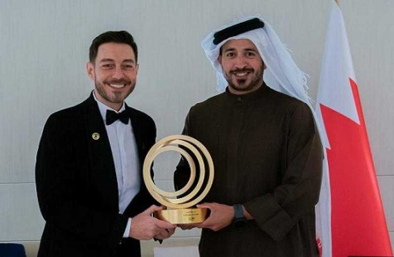 أحمد زاهر يعرب عن سعادته بعد تكريمه بجائزة نجم الوطن العربي من البحرين