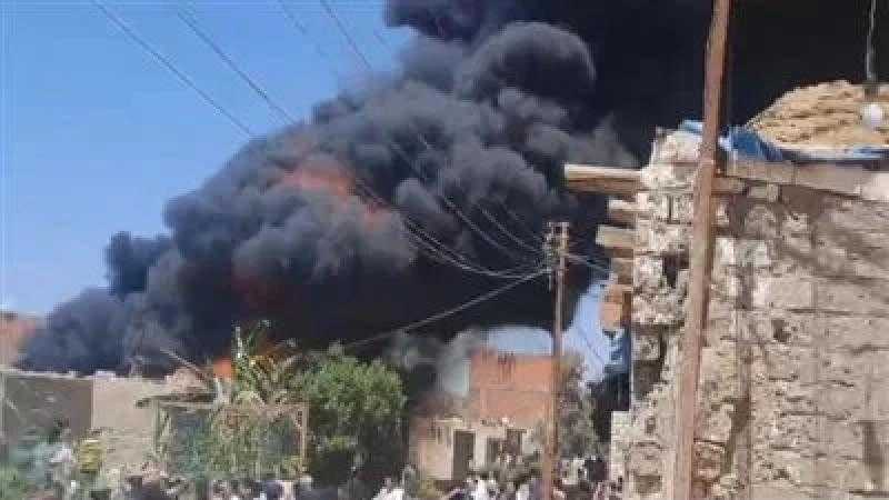 السيطرة على حريق بـ 8 منازل وأحواش تسبب فى إصابة 5 أشخاص بسوهاج