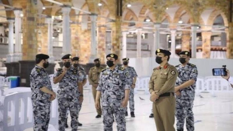 السعودية تشن حملات تفتيش بمساكن مكة لضبط مخالفي تأشيرة الحج