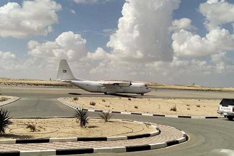 مطار العريش يستقبل طائرة سعودية تحمل مساعدات لقطاع غزة