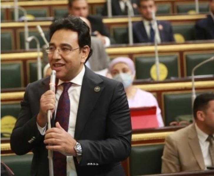طلب إحاطة لرفع بعض المدارس الخاصة المصروفات بنسبة 100%